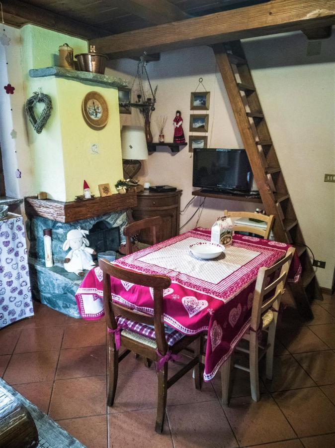 Appartement "Lo Mequio De Emilie" 2 Passi Da Centro E Piste à Valtournenche Extérieur photo
